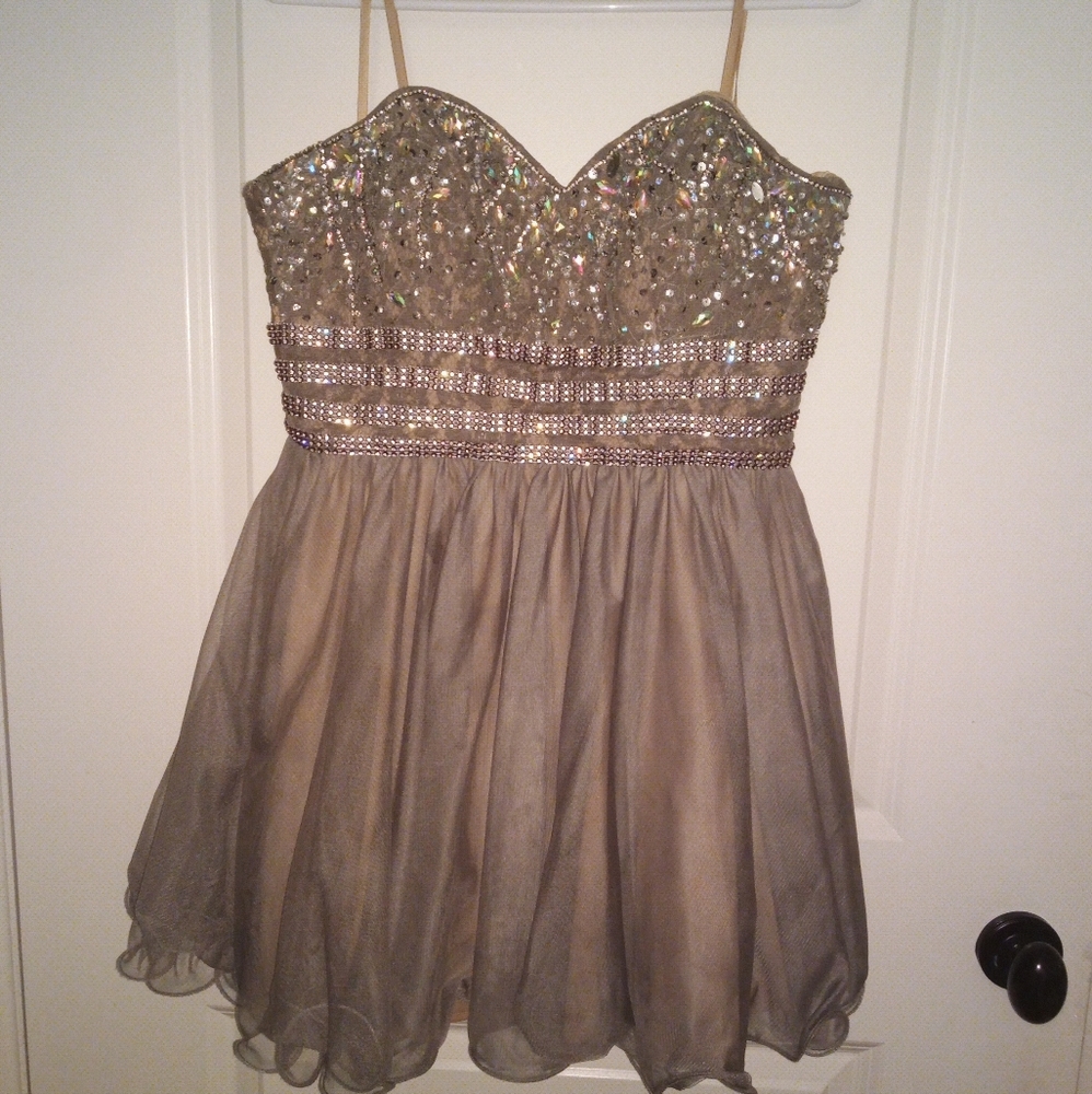 Prom/formal dress